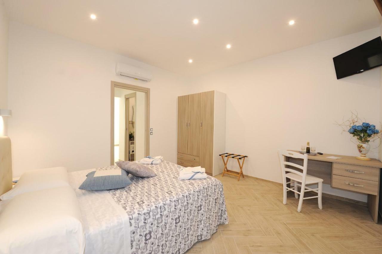 Mon Reve Apartment อาเจโรลา ภายนอก รูปภาพ