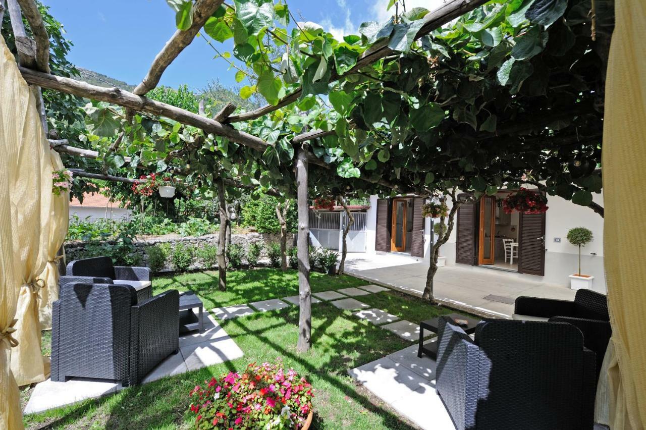 Mon Reve Apartment อาเจโรลา ภายนอก รูปภาพ